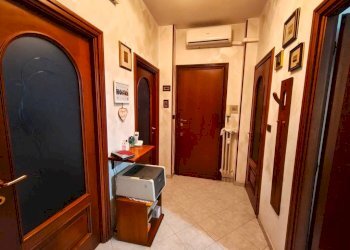 Ingresso - Trilocale via Giosuè Carducci, 8, Moncalieri - foto 4