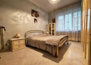 Camera da letto - Three-room apartment via Giosuè Carducci, 8, Moncalieri - photo 11