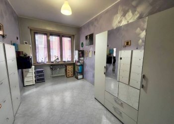 Camera da letto - Three-room apartment via Giosuè Carducci, 8, Moncalieri - photo 15