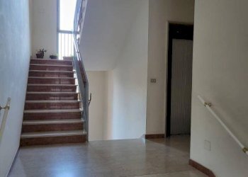 Interno palazzo - Appartamento via Aldo Moro, Castiglione dei Pepoli - foto 13