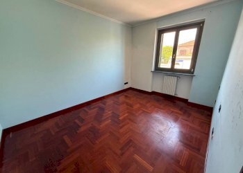 Camera da letto - Quadrilocale piazza Giuseppe Garibaldi, Pinerolo - foto 16