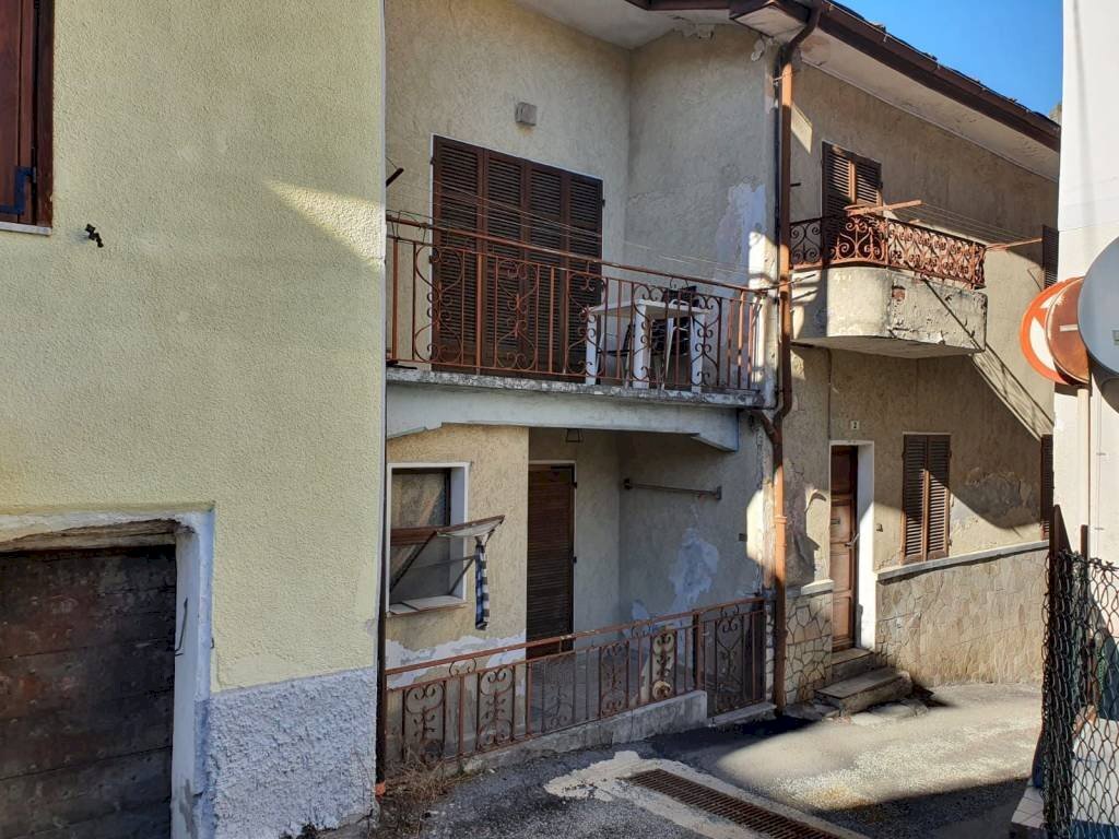 Facciata - Casa indipendente via della Selva, Fenestrelle - foto 2