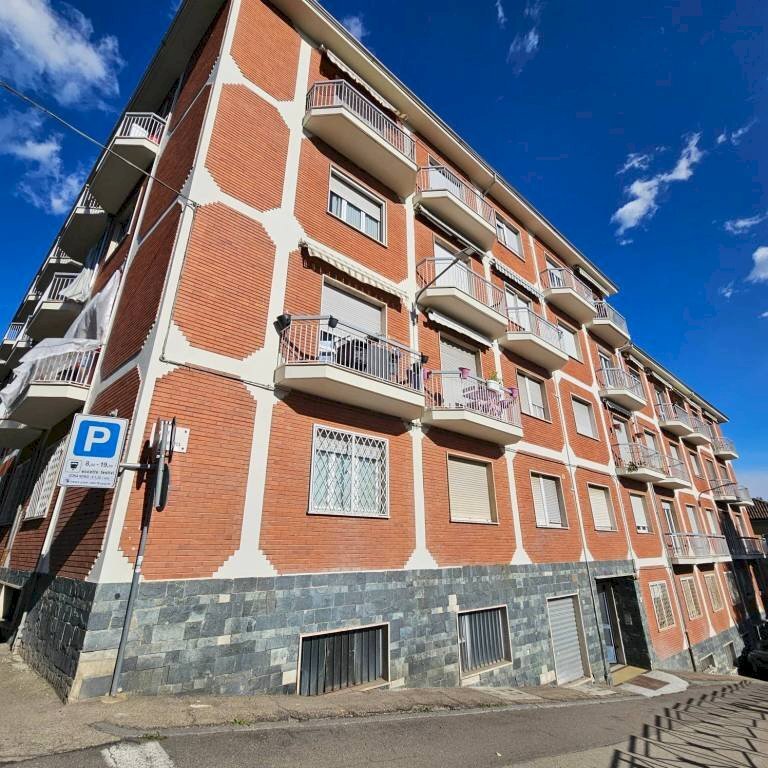 Facciata - Bilocale via Milliavacca, 23, Asti - foto 1