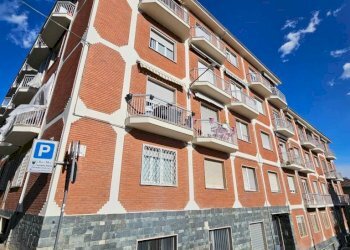 Facciata - Bilocale via Milliavacca, 23, Asti - foto 1
