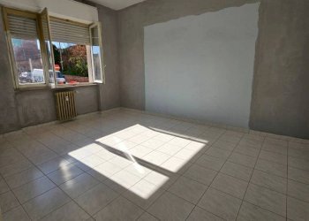 Camera da letto - Bilocale via Milliavacca, 23, Asti - foto 6