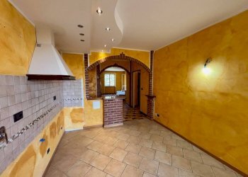 Cucina - Quadrilocale via Vittorio Veneto, 37, San Secondo di Pinerolo - foto 9