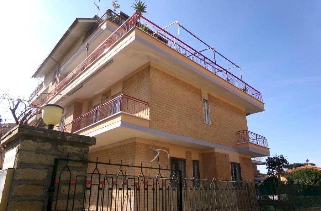 Facciata - Trilocale via Ardeatina, 475, Anzio - foto 3