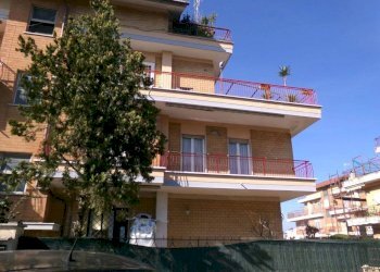 Facciata - Trilocale via Ardeatina, 475, Anzio - foto 2