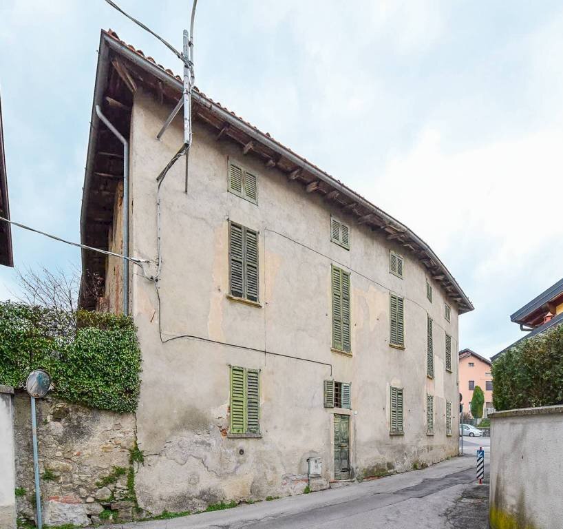 Facciata - Rustico via Cesare Cantù, 10, Santa Maria Hoè - foto 2