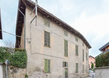 Facciata - Rustico via Cesare Cantù, 10, Santa Maria Hoè - foto 2