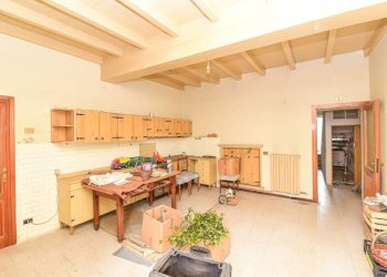 Salone - Rustico via Cesare Cantù, 10, Santa Maria Hoè - foto 13