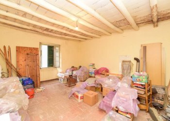 Camera da letto - Rustico via Cesare Cantù, 10, Santa Maria Hoè - foto 24