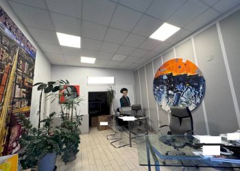 Interno non residenziale - Negozio via Ferruccio Valobra, 135, Carmagnola - foto 3