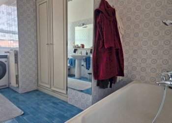 Bagno - Apartment corso Dante Alighieri, 51, Cuneo (neighborhood Centro) - photo 12