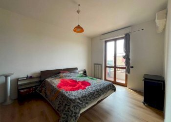 Camera da letto - Trilocale viale Lombardia, 44, Usmate Velate - foto 22