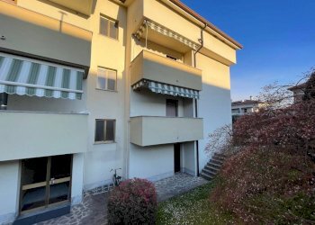 Facciata - Monolocale via Monte Rosa, 29, Vimercate - foto 4