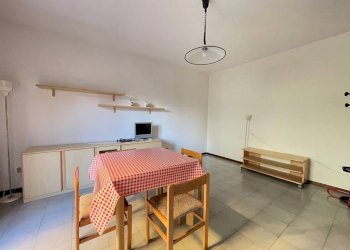 Salone - Monolocale via Monte Rosa, 29, Vimercate - foto 12