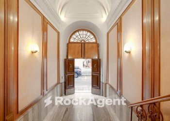 Interno palazzo - Office via di Propaganda, 27, Roma (neighborhood Centro Storico) - photo 23