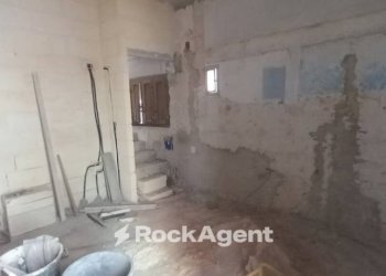 Stanza non arredata - Four-room apartment via Guglielmo Marconi, 28, Cutrofiano - photo 19