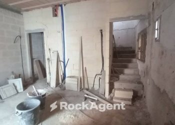 Stanza non arredata - Four-room apartment via Guglielmo Marconi, 28, Cutrofiano - photo 23