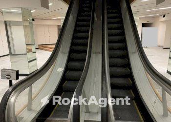 Interno non residenziale - Shop via Roma, Casarano - photo 2