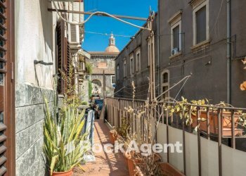 Balcone - Independent house via Santa Barbara, 57, Catania - photo 26