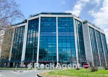 Facciata - Ufficio via Ippolito Nievo, 25, Torino (zona Vanchiglia) - foto 2