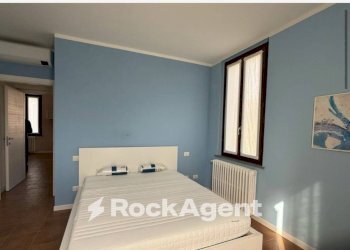 Camera da letto - Two-room apartment strada Alessandria, Parma - photo 9