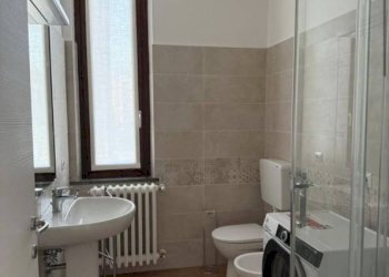 Bagno - Two-room apartment strada Alessandria, Parma - photo 15