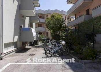 Cortile interno - Trilocale via Giuseppe Mazzini, 108, Alba Adriatica - foto 16