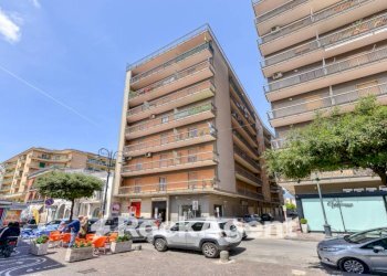 Zona - Quadrilocale via Roma, 25, Poggiomarino - foto 1