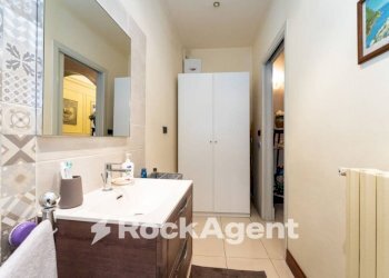 Bagno - Quadrilocale corso Vittorio Emanuele, 151, Trecastagni - foto 17