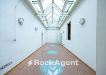 Cortile interno - Stabile - Palazzo piazzetta Spirito Santo, Pistoia - foto 20