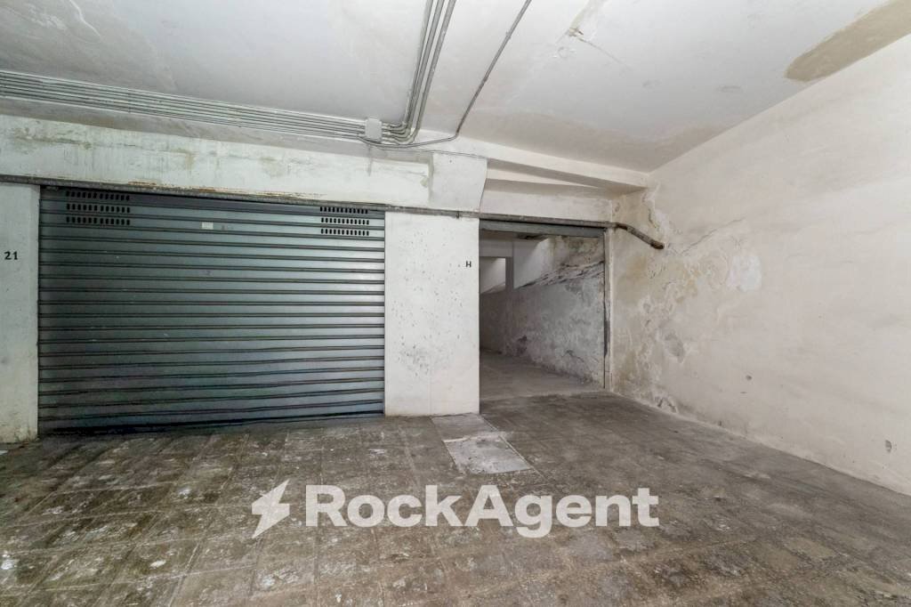 Magazzino - Garage - Autosilos - Parcheggio via Paolo Bentivoglio, 20, Catania - foto 1