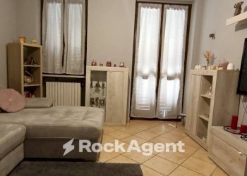 Camera da letto - Three-room apartment corso Italia, 38, Mede - photo 5