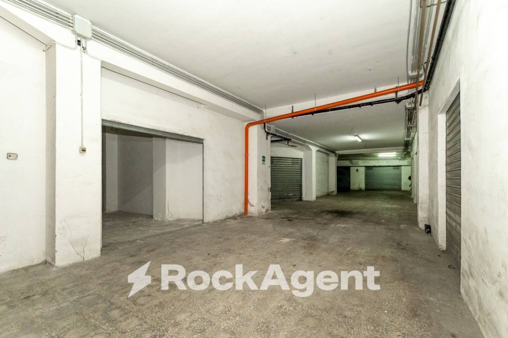 Magazzino - Garage - Autosilos - Parking via Paolo Bentivoglio, 20, Catania - photo 2