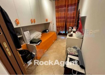 Camera da letto - Appartamento via Francesco Eugenio Silvestri, 13, Bari - foto 4