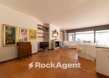 Salone - Villa a Schiera via dei Longobardi, 31, frazione Milano 3, Basiglio - foto 2