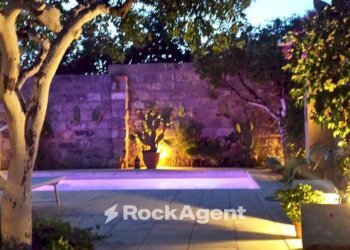 Zona - Hotel via Congregazione, 23, Spongano - foto 1