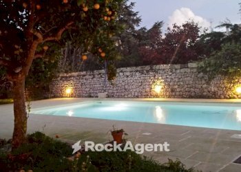 Piscina - Hotel via Congregazione, 23, Spongano - foto 3