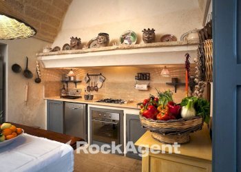 Cucina - Hotel via Congregazione, 23, Spongano - foto 11