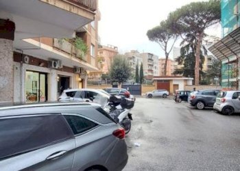 Posto macchina - Negozio via Antonello da Messina, Roma - foto 7