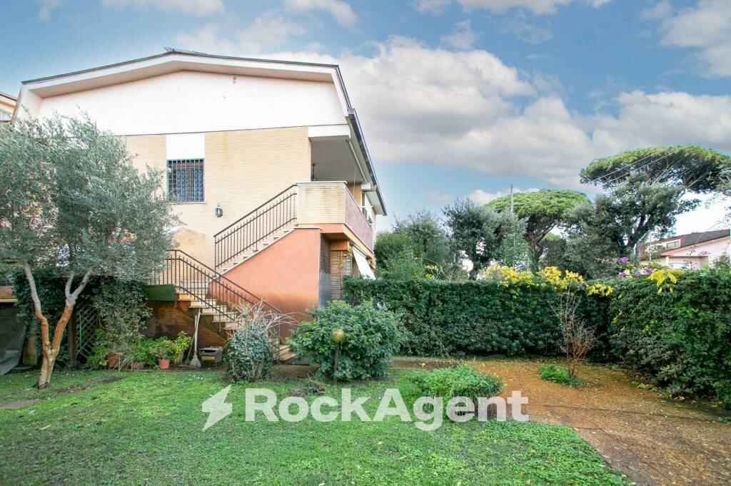 Giardino - Villa via Marotta, 74, Fiumicino - foto 3