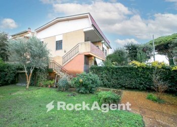 Giardino - Villa via Marotta, 74, Fiumicino - foto 1