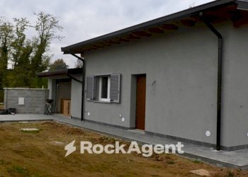 Facciata - Villa via Alagna, Garlasco - photo 32