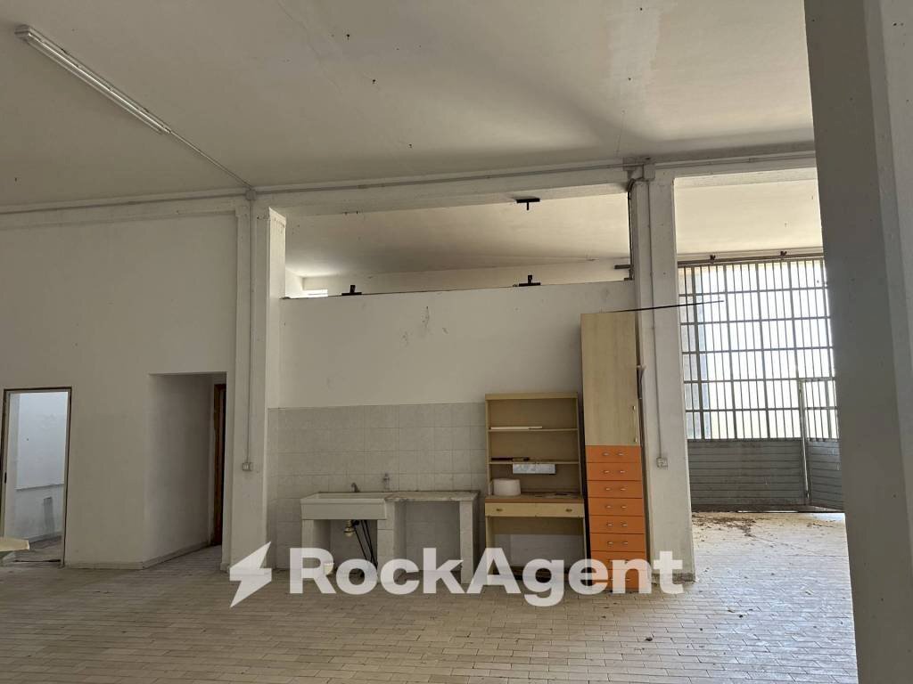 Magazzino - Capannone via Pedine, Tollo - foto 1