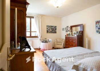 Camera da letto - Villa via Venezia, 35, Pontedera - photo 25