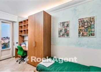 Camera da letto - Quadrilocale viale Camillo Benso di Cavour, 238, Siena - foto 14