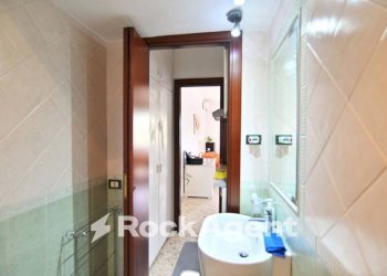 Bagno - Appartamento largo Valerio Bacigalupo, 32, Roma - foto 19