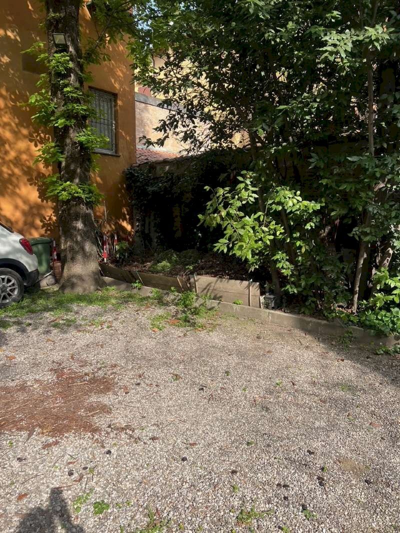 posto auto - Parking space strada Maggiore, Bologna (neighborhood Centro Storico) - photo 3